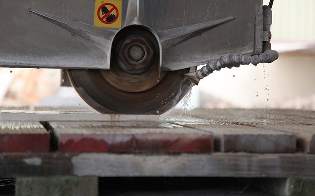 Comment enlever la glaçure des carreaux de terre cuite