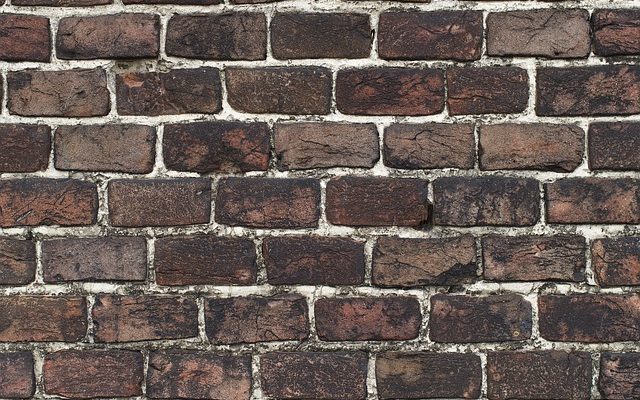 Comment poser des carreaux de céramique avec un mur irrégulier